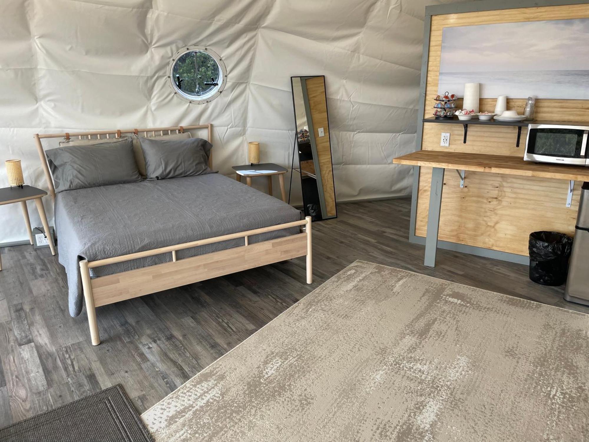Canyon Rim Domes - A Luxury Glamping Experience!! Monticello Exterior foto